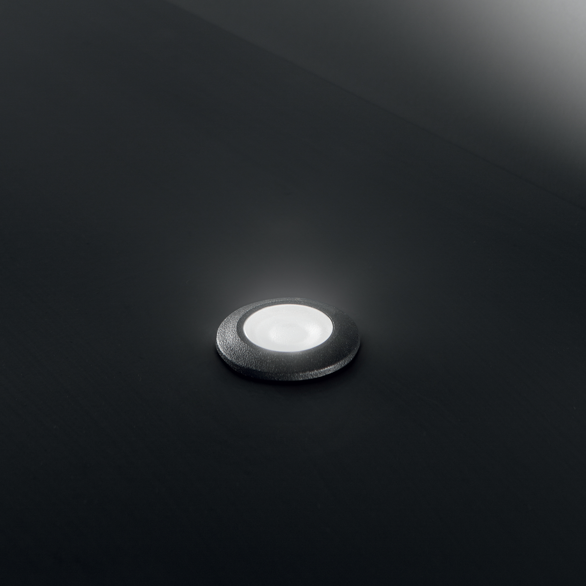 269726_EMO001_WAY_PT_UP_3000K